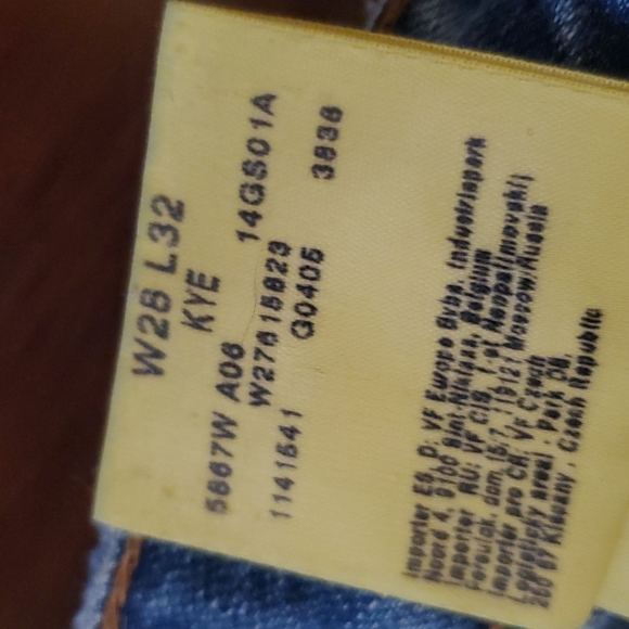 Ladies Wrangler jeans - Picture 5 of 6